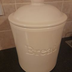 Large porcelain bread bin