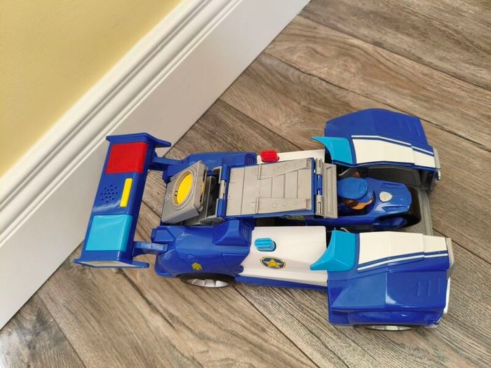 Paw patrol Chase GIANT Police Car including bike and sounds
