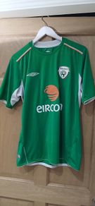2004/6 Umbro Ireland home jersey