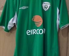 2004/6 Umbro Ireland home jersey