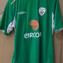 2004/6 Umbro Ireland home jersey