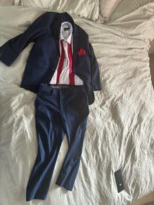 Boys formal suit aged 10-11 WORN ONCE