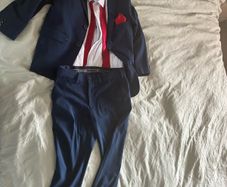Boys formal suit aged 10-11 WORN ONCE