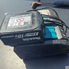 Makita 3ah Battery and Charger