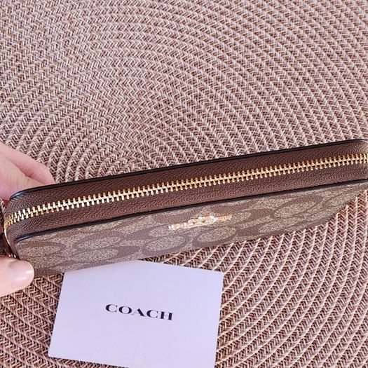 Coach purse (brand new)