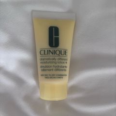 CLINIQUE Dramatically Different Moisturizing Lotion+
