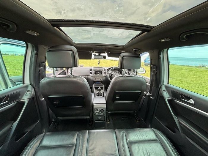 VW Tiguan R-line 4WD High Spec. Tested to Jul 27