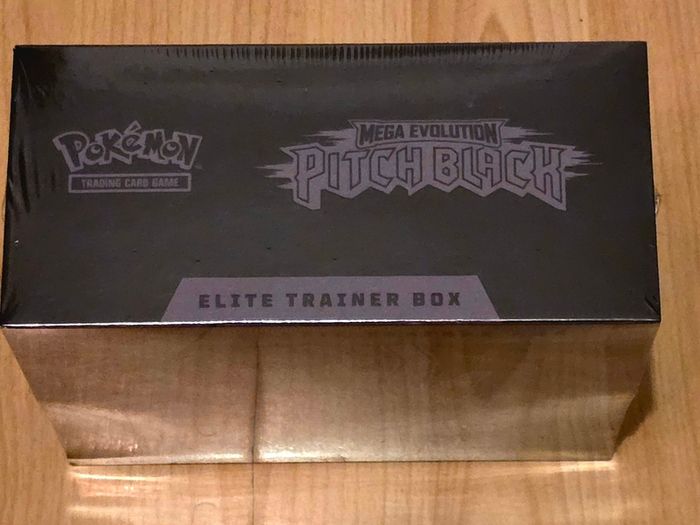 Pokemon Pitch Black (ETB) Elite Trainer Box