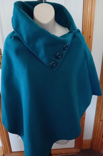 Beautiful Teal Poncho / Pull over