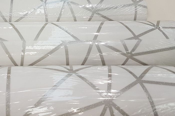 NEW ( 2 rolls) Embossed Glitter Geometrical Lines Wallpaper