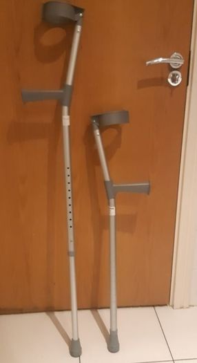Elbow crutches
