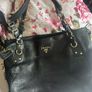 Authentic Prada Vitello Daino Leather Tote Bag - Black Image 5