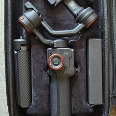 Hohem M7 Smartphone Gimbal with AI Tracking (RRP 315 EUR)
