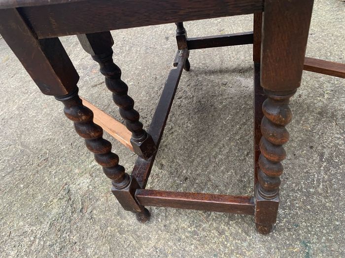Antique gate leg dining table