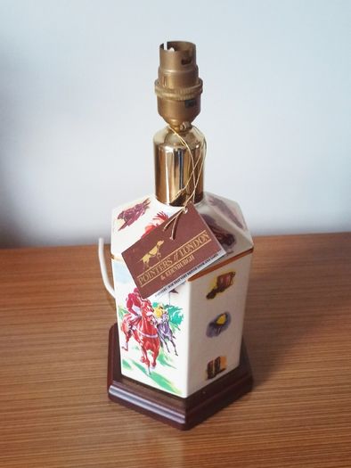 Vintage "Pointers of London & Edinburgh" porcelain  table lamp with wooden base and horse racing theme  height 30cm