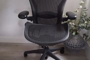 Herman Miller Classic Aeron Size C Ergonomic Chair