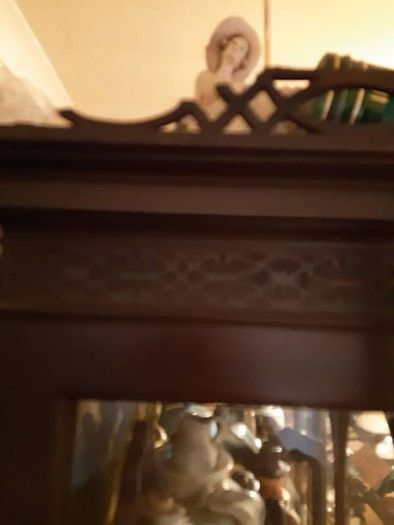 ,mahogany display cabinet