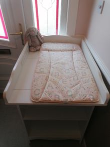 Changing table