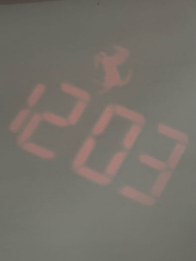Oregon Scientific Ferrari Maranello FSP-301 projection alarm/weather clock