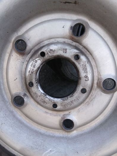 Ford 215/65-15 Wheels