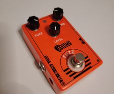Dolamo D-2 Fuzz Guitar Effect Pedal