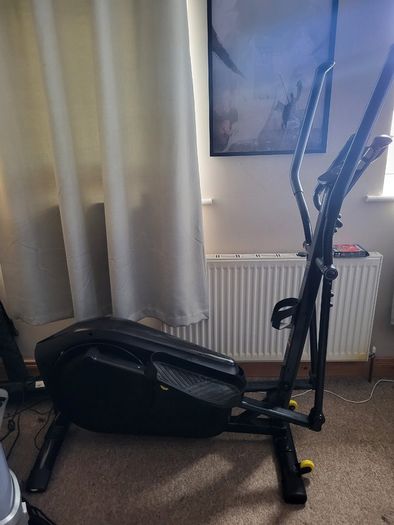 Self-Powered and Connected (Kinomap) Cross Trainer Domyos EL520B