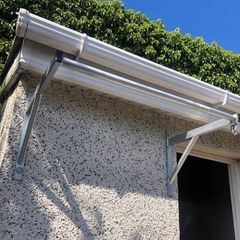 pull up bars