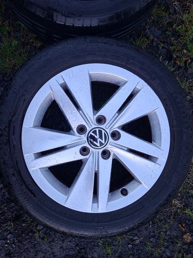 16" Genuine Vw Alloys with tyres