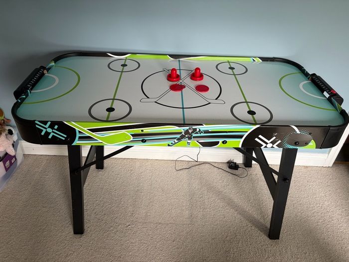 Air Hockey table