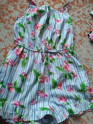 Girls summer clothes bundle age 6-7