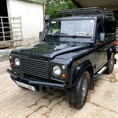 Land Rover Defender 2012