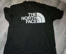northface t-shirt