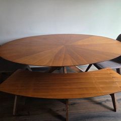 Table, bench & chairs