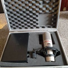 AKG Solid Tube Condenser Microphone