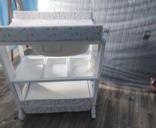 baby changing/bathing unit