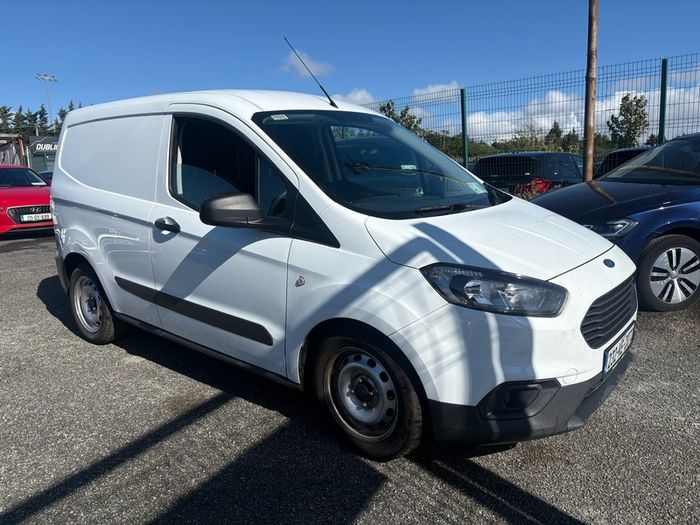 2023 Ford Transit Courier 1.5L Diesel New CVRT