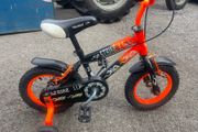 Lovely 12 inc boys starter bike have 2