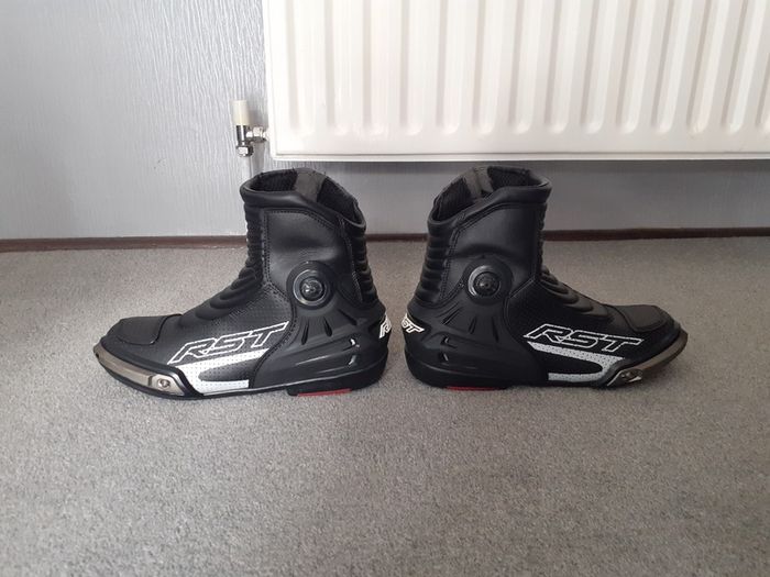 RST TracTech Evo 3 Short Waterproof Motorcycle Boots. Size UK 9 EU 43 Motorbike ( alpinestars sidi furygan dainese )