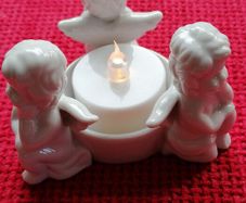Tealight Holder (Three Cherubs)