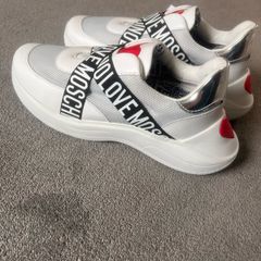 Moschino trainers BNWT UK4 Eur37