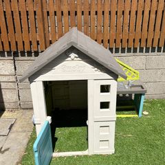 Smoby Outdoor Playhouse