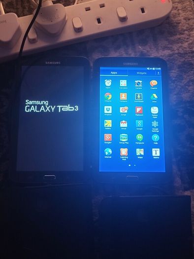 2 x Samsung galaxy tab 3