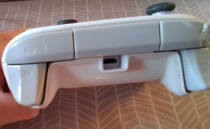White PowerA Enhanced Wired Controller for Xbox