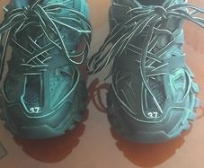 womens trainers