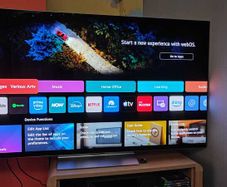 65" Inch LG C2 OLED Smart TV Gaming