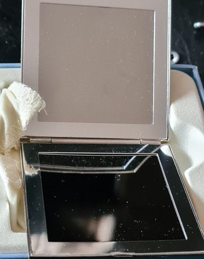 Newbridge compact mirror