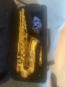 Alto Saxophone - Like-new Condition