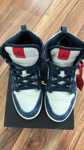 Nike Air Jordan trainers. Size 2.5uk/ 35eu.