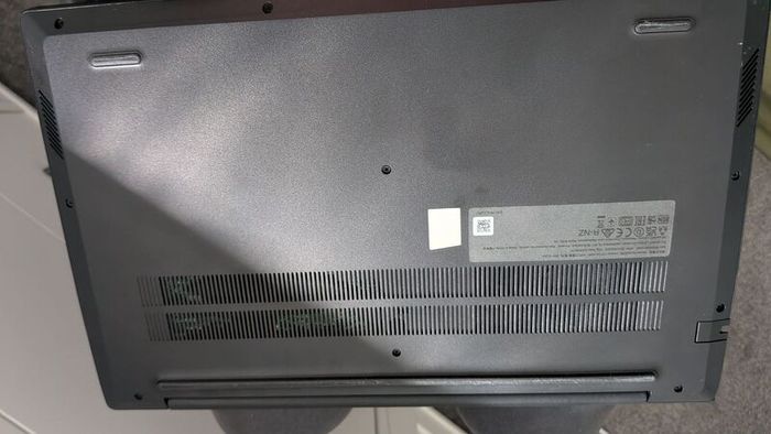 Lenovo V15 G4 Amn - Type 82yu
