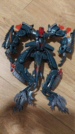 Transformer / toy / Fallen